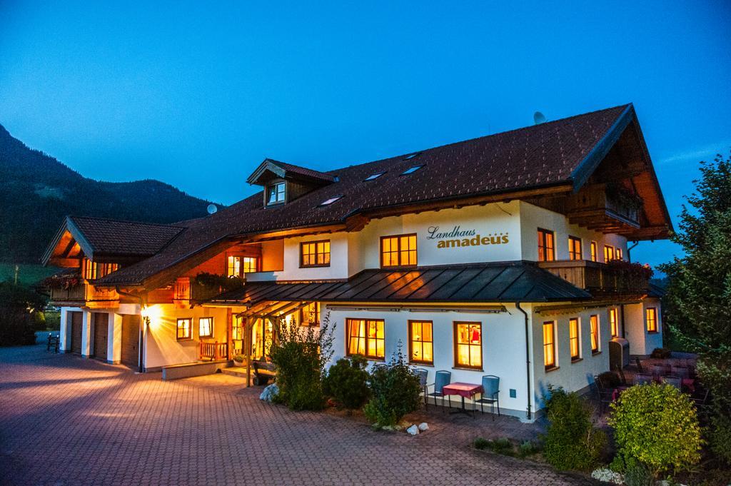 Resort Amadeus-Landhaus Amadeus Грёбминг Экстерьер фото